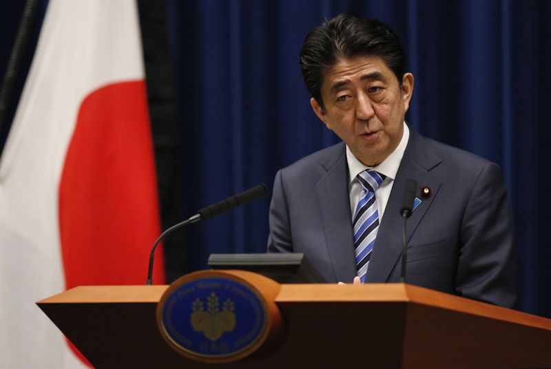 © Reuters. Il premier giapponese Shinzo Abe 
