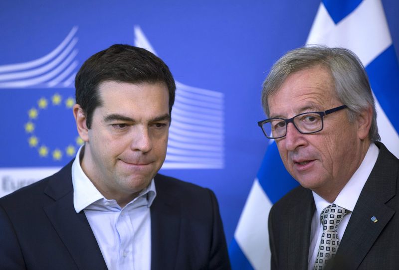 © Reuters. Juncker dice que el avance en el acuerdo griego es demasiado lento