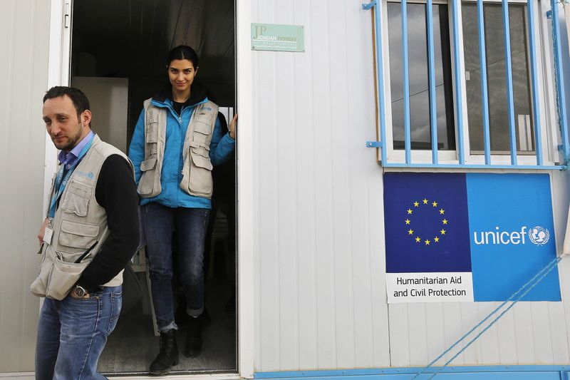 © Reuters. UNICEF pide a los gobiernos que hablen con EI para que permita acceso de ayuda