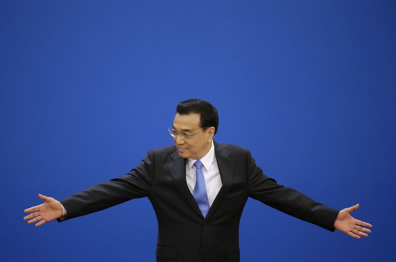 © Reuters. رئيس وزراء الصين: المجال المتاح للمناورة الاقتصادية مازال كبيرا