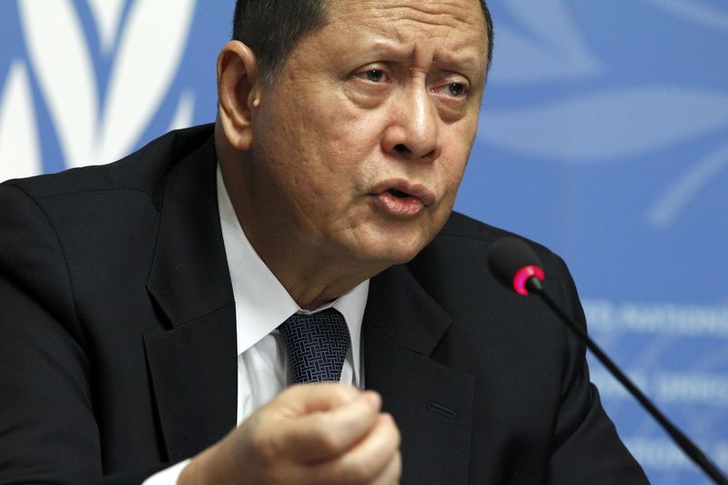 © Reuters. UN Special Rapporteur Marzuki Darusman addresses news conference on the situation of human rights in North Korea in Geneva