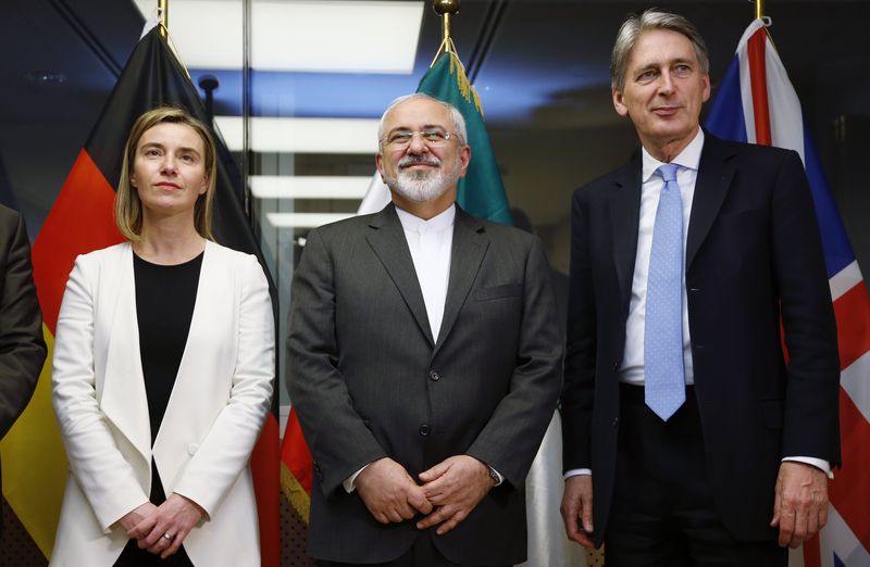© Reuters. مصدر: حل الخلافات في محادثات ايران في الايام القادمة ليس مؤكدا