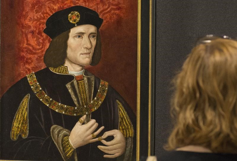 © Reuters. بريطانيا تعيد دفن ريتشارد الثالث بجنازة ملكية بعد 530 عاما على مقتله