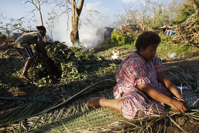 © Reuters. LÎLE DE TANNA, DANS LE SUD DE VANUATU, COMMENCE À ÊTRE CONFRONTÉ À LA PÉNURIE ALIMENTAIRE 