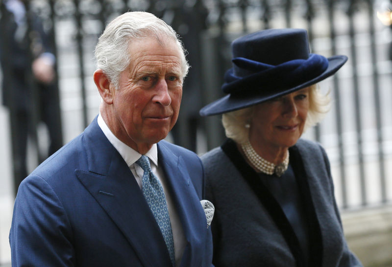 © Reuters. Britain's Prince Charles and his wife Camilla Duchess of Cornwall arrive for the Commonwealth Observance service at Westminster Abbey in London