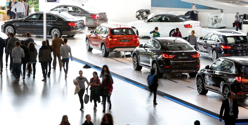 © Reuters. BMW PLUS PRUDENT POUR 2015