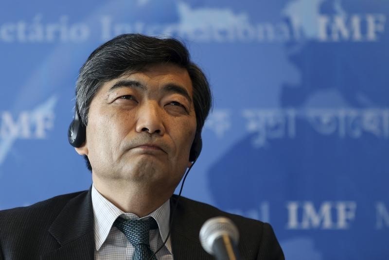 © Reuters. Former IMF Deputy Managing Director Naoyuki Shinohara reacts during a news conference in Montevideo