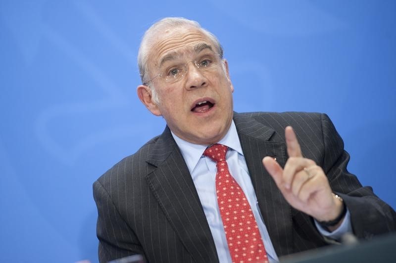 © Reuters. Gurria Secretary-General of OECD attends news conference in Berlin