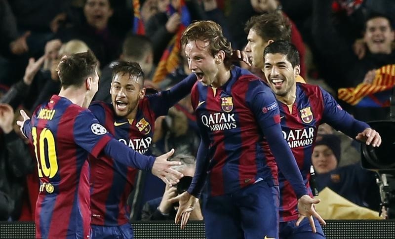 © Reuters. Rakitic comemora gol do Barcelona sobre o Manchester City
