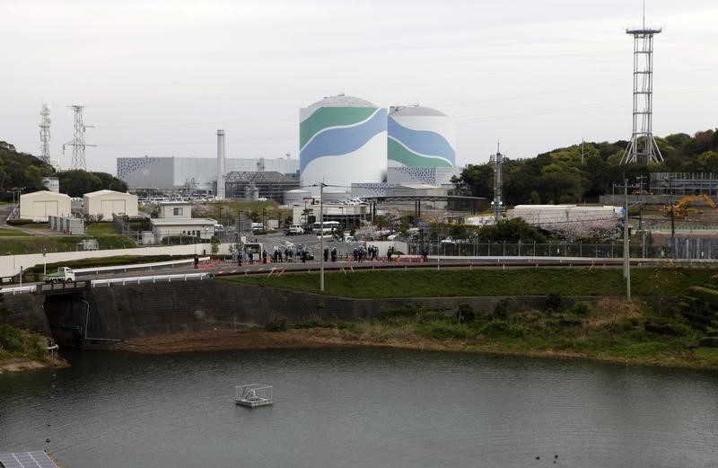 © Reuters. Kyushu Electric Power's Sendai nuclear power plant is seen in Satsumasendai, Kagoshima prefecture