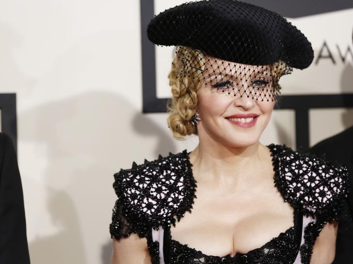 © Reuters. Madonna chega para cerimônia do Grammy Awards em Los Angeles