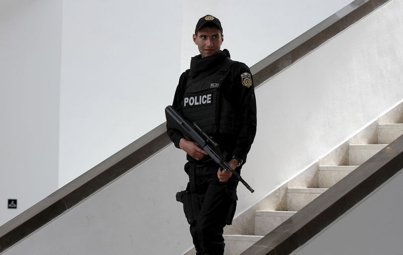 © Reuters. مسؤول تونسي: مهاجما متحف باردو تلقيا تدريبات في معسكرات بليبيا