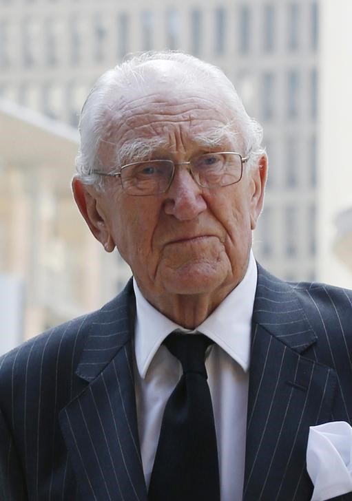 © Reuters. وفاة رئيس الوزراء الاسترالي الاسبق مالكولم فريزر عن 84 عاما