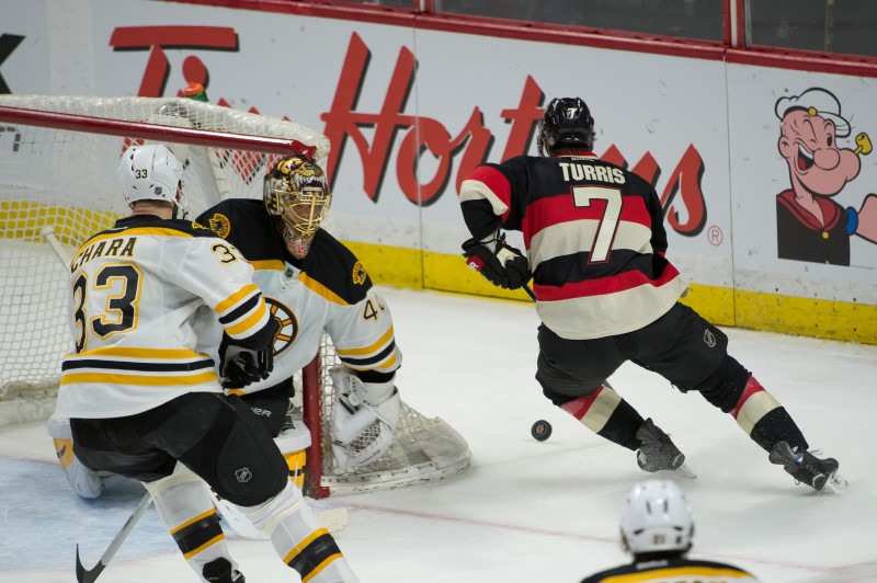 © Reuters. NHL: Boston Bruins at Ottawa Senators