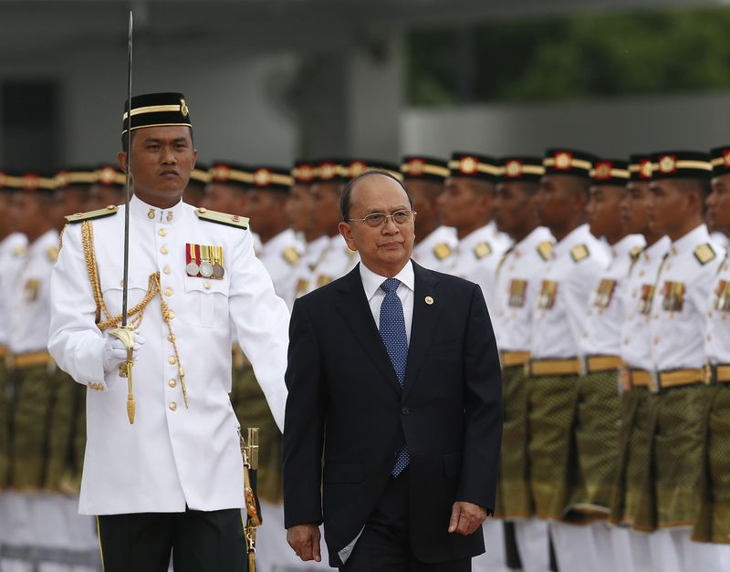 © Reuters. رئيس ميانمار: الجيش سيحتفظ بدوره في الحياة السياسية