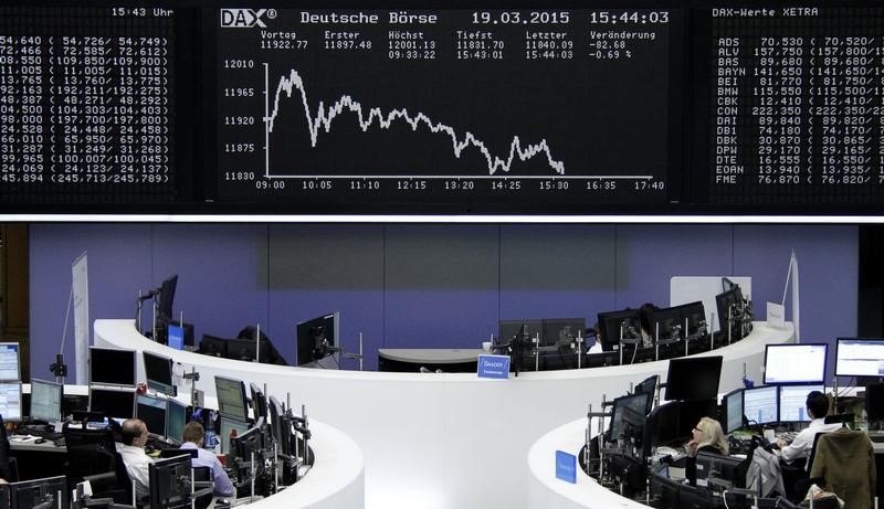 © Reuters. ارتفاع الأسهم الأوروبية بدعم اتفاق لافارج وهولسيم على شروط الاندماج