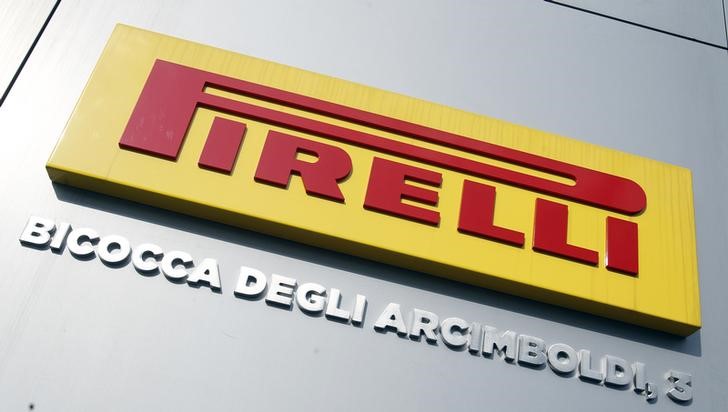 © Reuters. The Pirelli logo is pictured at their headquarters in Milan