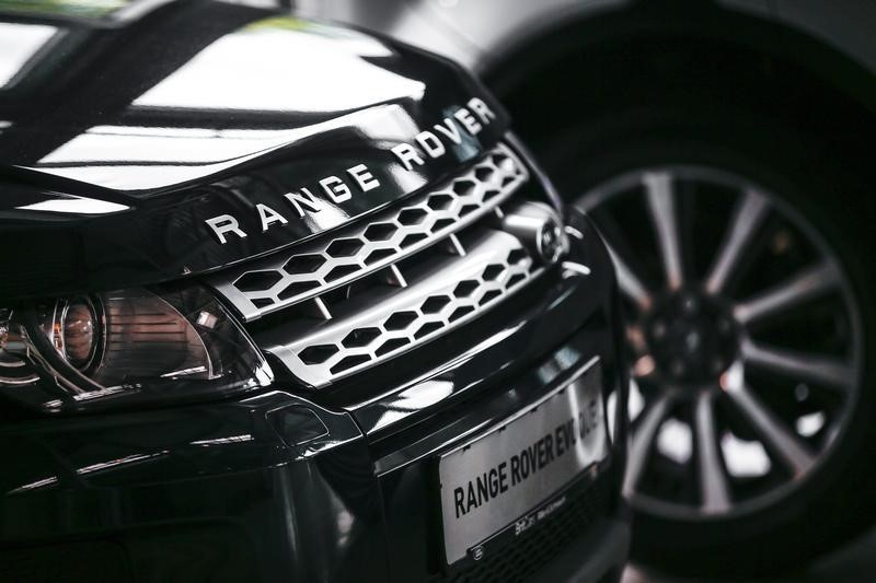 © Reuters. RAPPEL DE 36.500 SUV RANGE ROVER EN CHINE