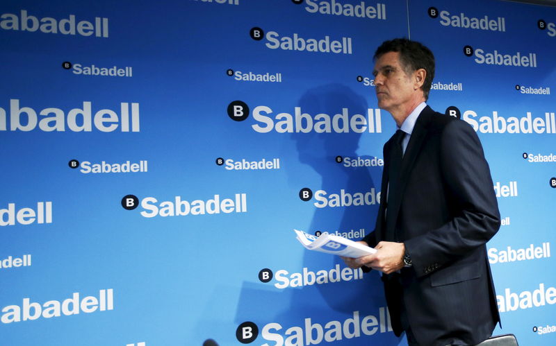 © Reuters. TSB ACCEPTE UNE OPA DE 1,7 MILLIARD DE LIVRES DE SABADELL