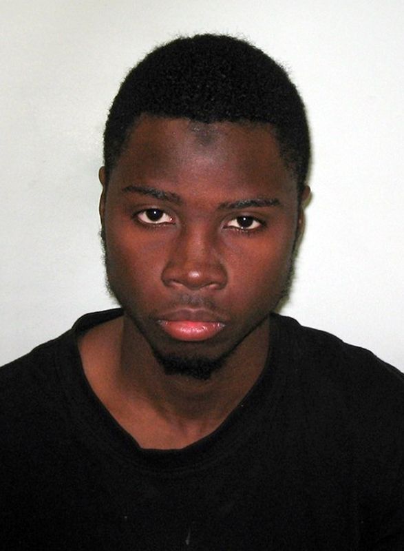 © Reuters. سجن قاصر بريطاني 22 عاما بتهمة التخطيط لذبح جندي