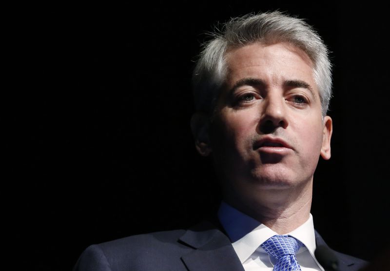 © Reuters. File photo of Ackman, CEO and portfolio manager of Pershing Square Capital Management, L.P., speaking at the Ira Sohn Investment Conference in New York