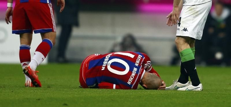 © Reuters. روبن جناح بايرن ميونيخ يغيب لعدة أسابيع بسبب الإصابة