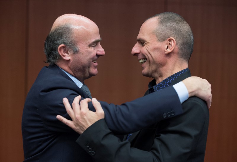© Reuters. Guindos dice que no habrá dinero para Grecia hasta que lleguen las reformas-FT