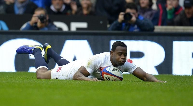 © Reuters. England's Ugo Monye scores a try against Fiji during their international rugby union match at Twickenham Stadium in London