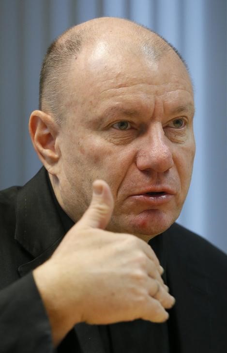 © Reuters. Глава Норникеля Владимир Потанин на Саммите Рейтер в Москве