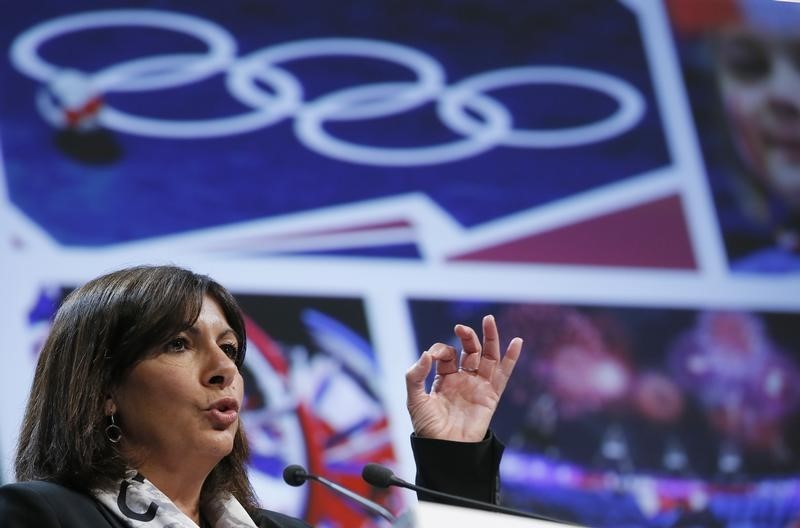 © Reuters. Prefeita de Paris, Anne Hidalgo, em evento sobre eventual candidatura olímpica na prefeitura