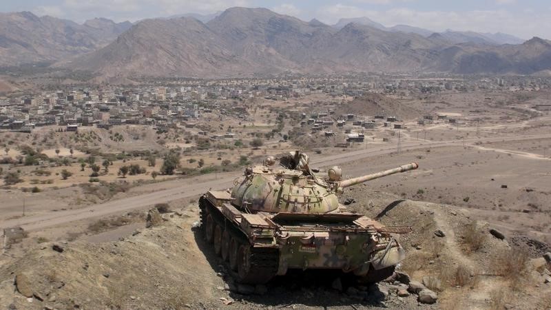 © Reuters. سكان: الحوثيون يسيطرون على بلدة تبعد مئة كيلومتر شمالي عدن