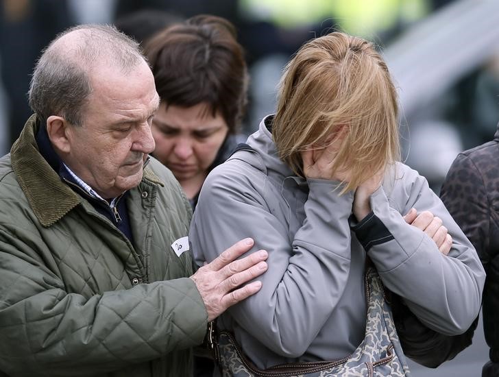 © Reuters. Hasta 45 personas con apellido español iban en el avión siniestrado