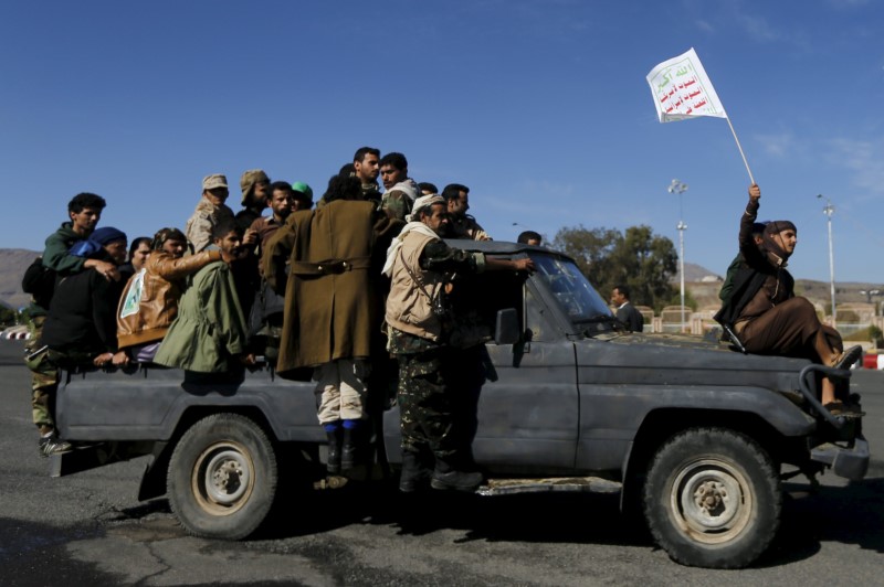 © Reuters. إيران تطالب بوقف فوري للعمليات العسكرية باليمن