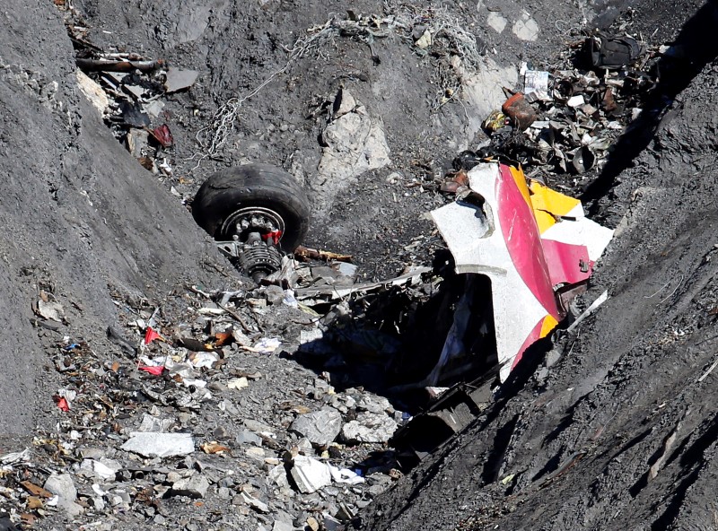 © Reuters. Wreckage of the Airbus A320 is seen at the site of the crash, near Seyne-les-Alpes