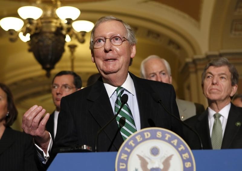 © Reuters. Senate Majority Leader Mitch McConnell talks to the media