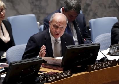 © Reuters. French Foreign Minister Fabius addresses a United Nations Security Council meeting on the Crisis in the Middle East in his capacity as the current President of the Council at U.N. headquarters in New York