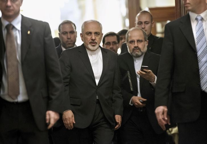 © Reuters. وكالة:مفاوض إيراني ينفي مناقشة اتفاق نووي من صفحتين أو ثلاث