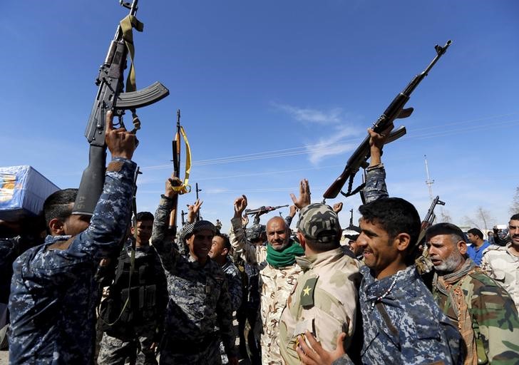 © Reuters. مقتل أربعة جنود عراقيين في اشتباكات مع الدولة الإسلامية في تكريت