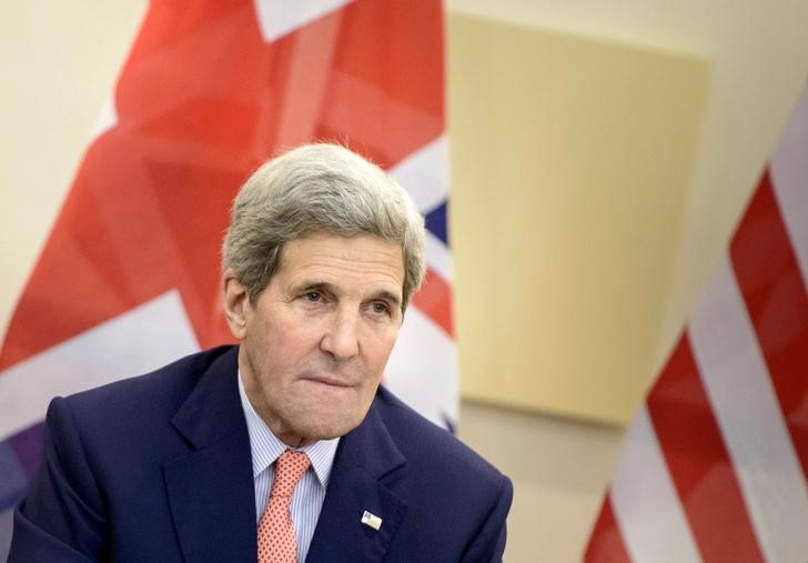 © Reuters. كيري يلغي رحلة إلى بوسطن للتركيز على المفاوضات النووية مع إيران