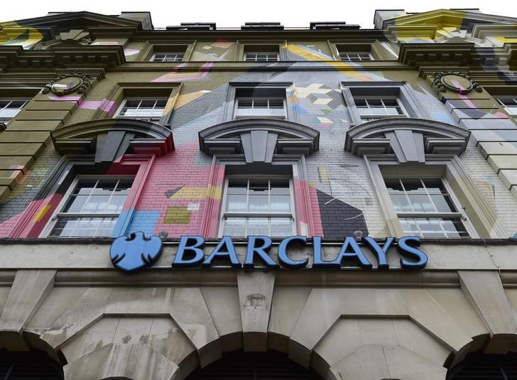 © Reuters. A branch of Barclays bank is seen in central London