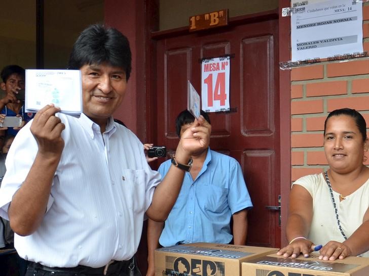 © Reuters. Presidente boliviano Evo Morales durante votação em Villa 14 de Septiembre 