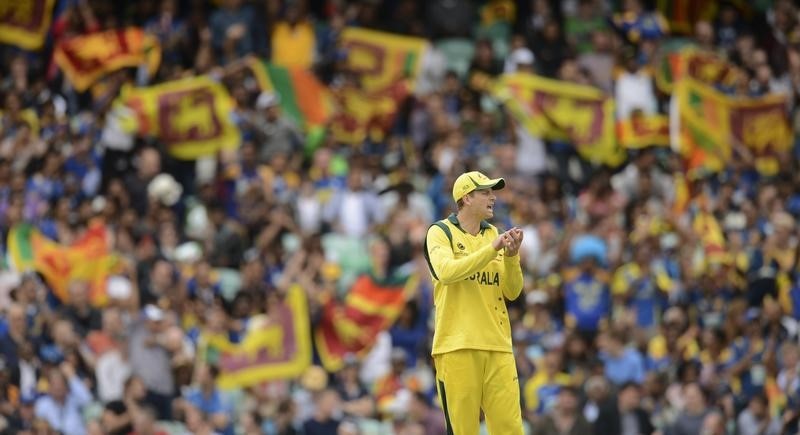 © Reuters. Australia's Adam Voges shouts encouragement during the ICC Champions Trophy group A match against Sri Lanka at The Oval cricket ground