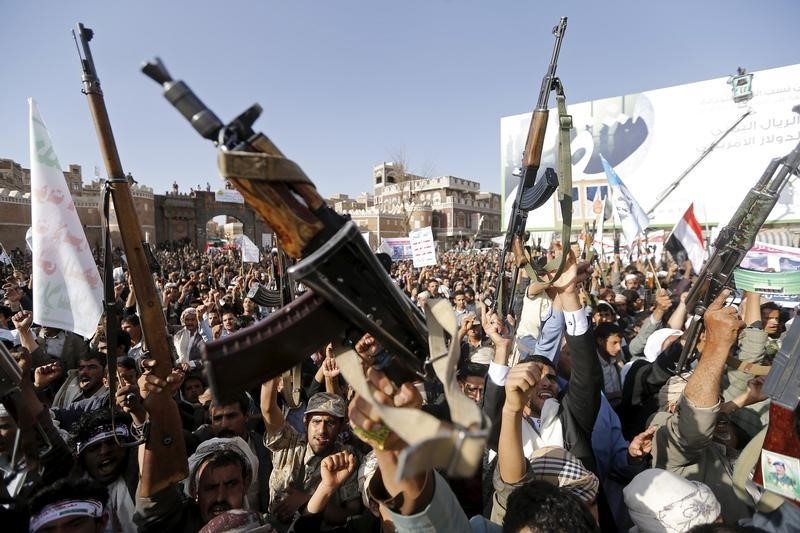 © Reuters. مقابلة-الحوثيون يقولون إن السعودية تحاول الايقاع بينهم وبين صالح