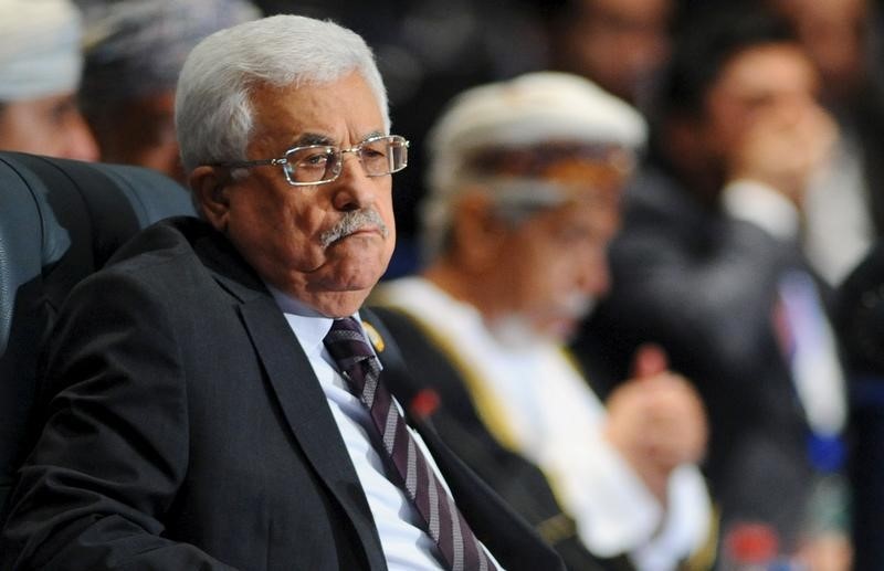 © Reuters. عباس يطالب بلجنة تحكيم لبحث الاموال التي تحتجزها إسرائيل أو التوجه للمحكمة
