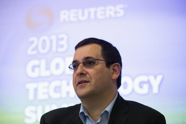 © Reuters. SurveyMonkey CEO Goldberg speaks at Reuters Global Technology Summit in San Francisco