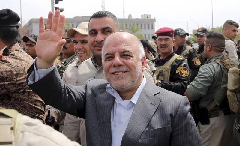 © Reuters. رئيس الوزراء العراقي يدعو قوات الأمن للقبض على العصابات في تكريت