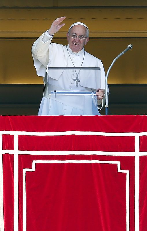 © Reuters. Pape Francisco durante oração na Praça de São Pedro, no Vaticano