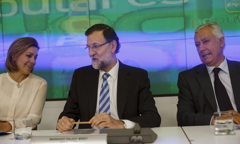 © Reuters. Rajoy pide al PP que se centre en la economía para ganar votos