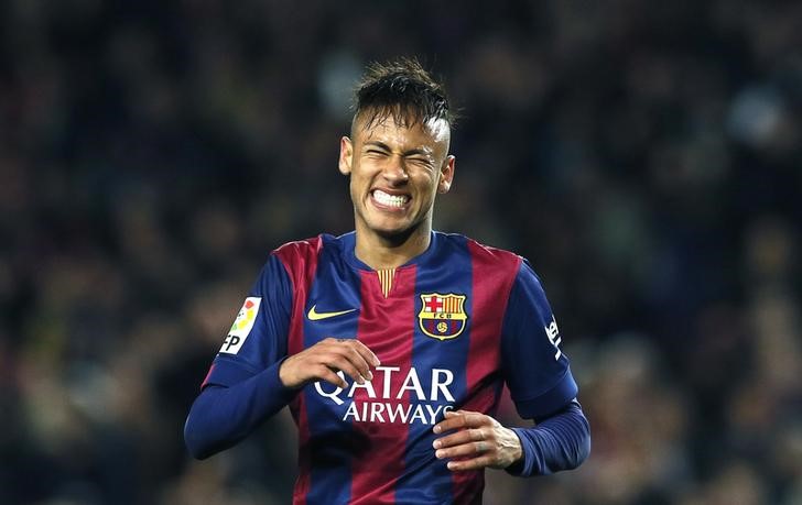 © Reuters. Atacante do Barcelona Neymar em partida contra o Real Madrid no Camp Nou