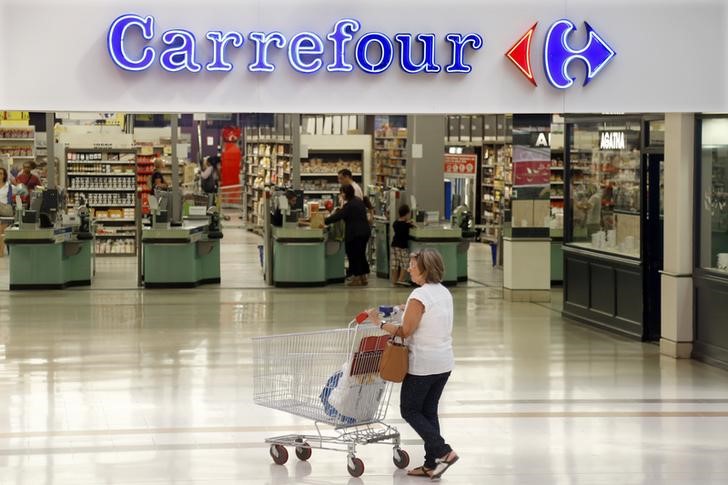 © Reuters. Mercado da rede Carrefour em Charenton Le Pont, perto de Paris